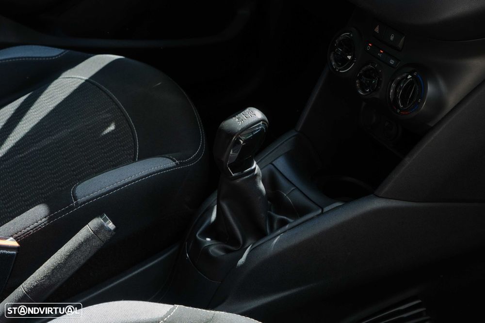 Peugeot 208 1.2 PureTech Active - 23