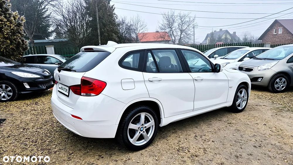 BMW X1 sDrive18i xLine - 13