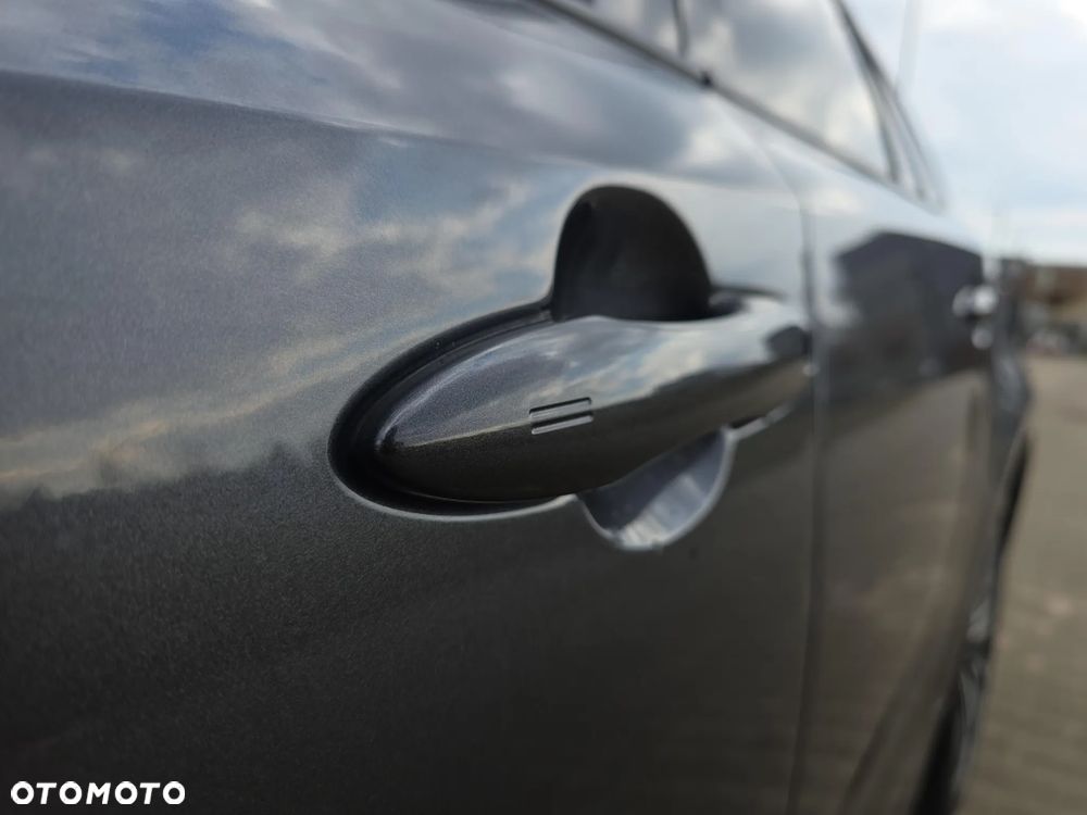Toyota Corolla 1.8 Hybrid Style - 12