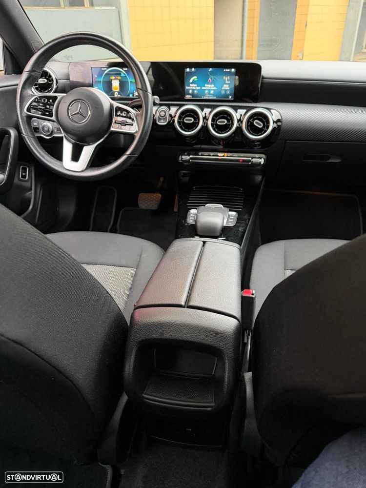 Mercedes-Benz CLA 200 - 15