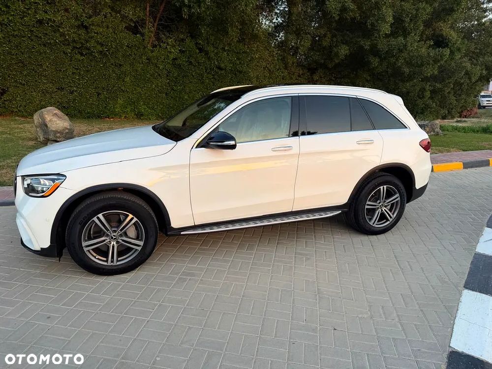 Mercedes-Benz GLC 300 4Matic 9G-TRONIC AMG Line Plus - 2
