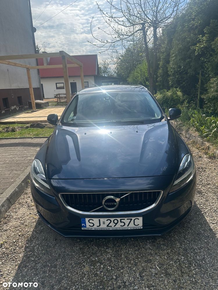Volvo V40 D2 Momentum - 1
