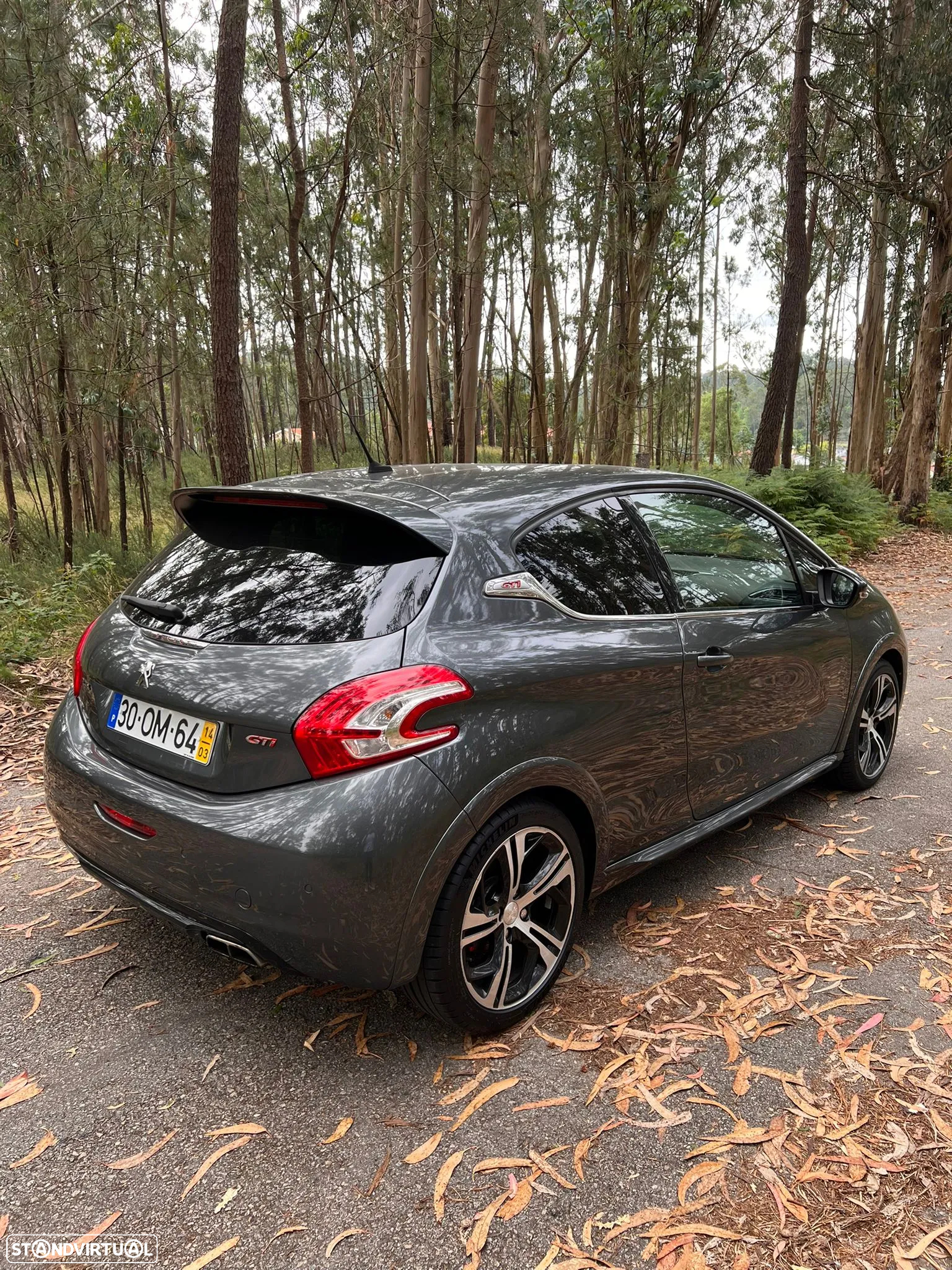 Peugeot 208 1.6 THP GTi - 2