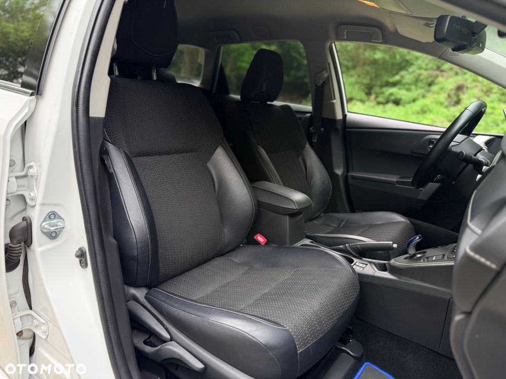 Toyota Auris Hybrid 135 Premium - 23