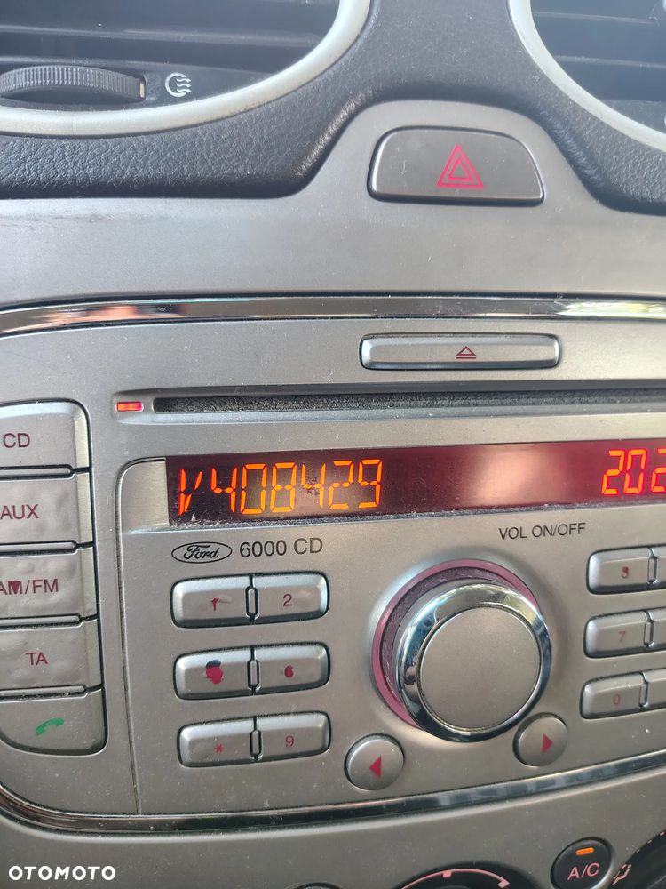 Ford Focus 1.6 16V Sport - 6