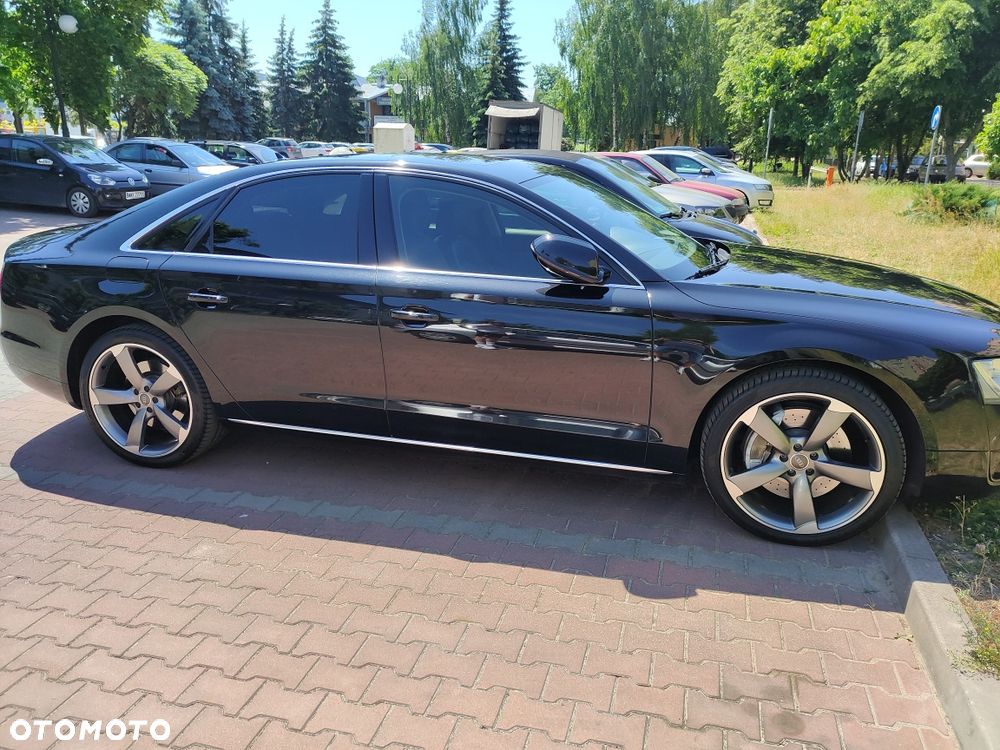Audi A8 - 1