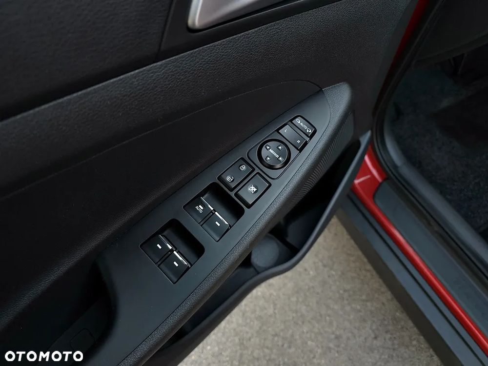 Hyundai Tucson 2.0 CRDI 4WD Automatik Premium - 35