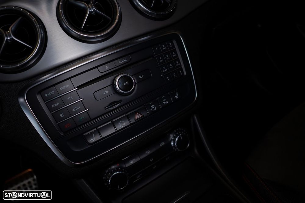Mercedes-Benz CLA 220 d 7G-DCT AMG Line - 35