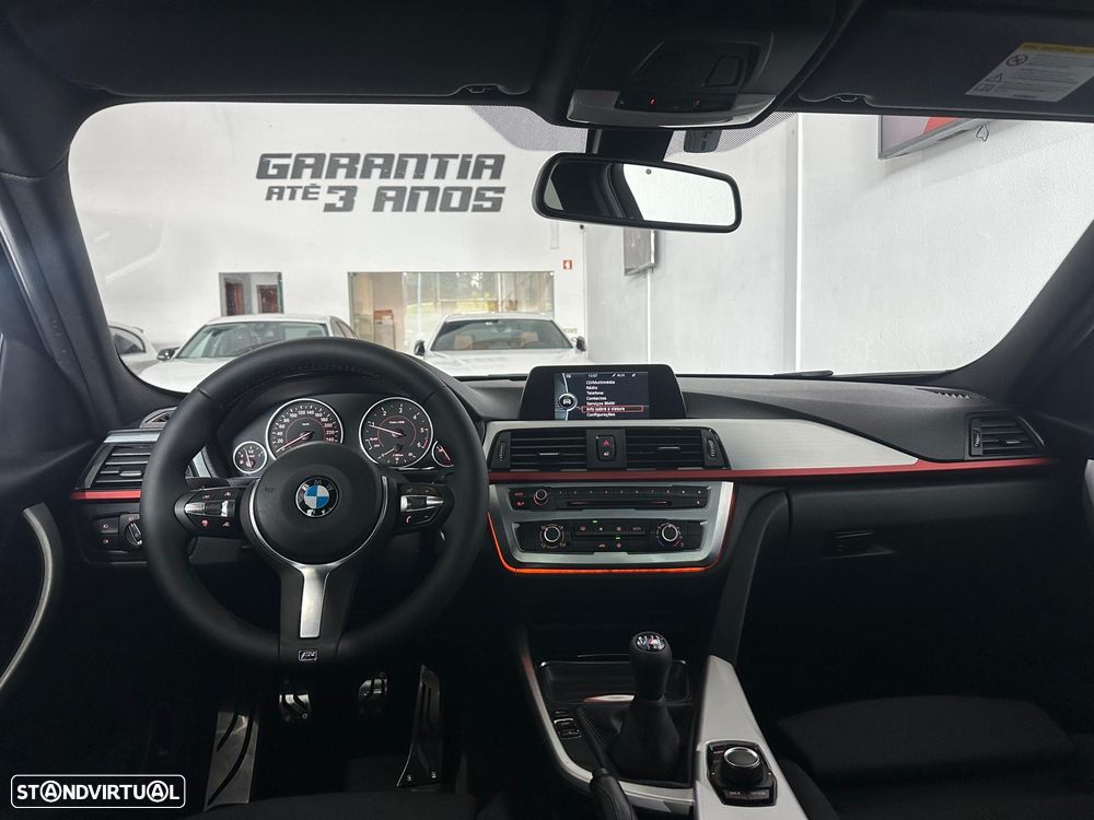 BMW 320 d Pack M - 44