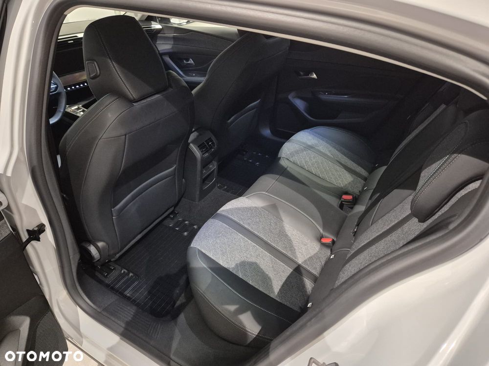 Peugeot 408 1.2 PureTech Allure Pack S&S EAT8 - 12