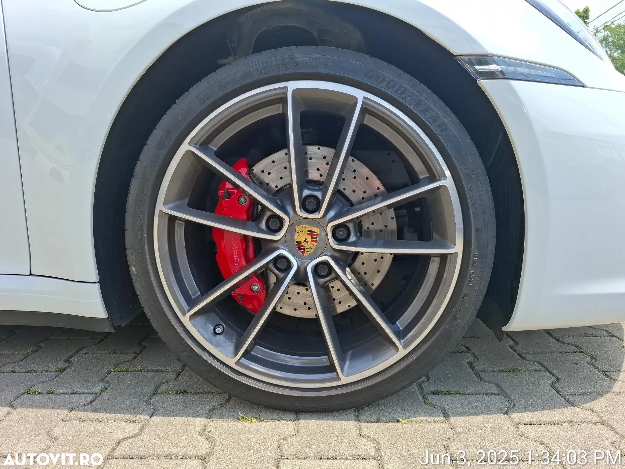 Porsche 911 Carrera S - 11
