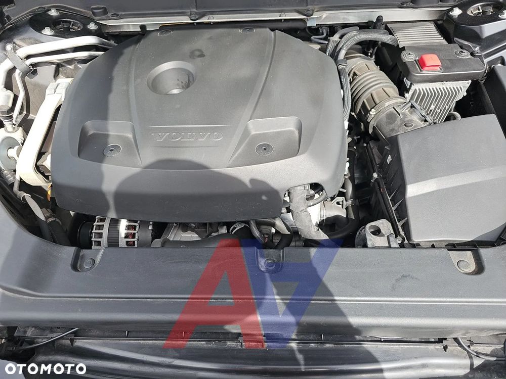 Volvo XC 60 T6 AWD Geartronic RDesign - 17