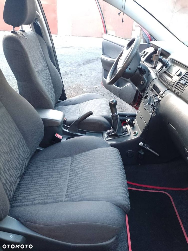 Toyota Corolla - 6