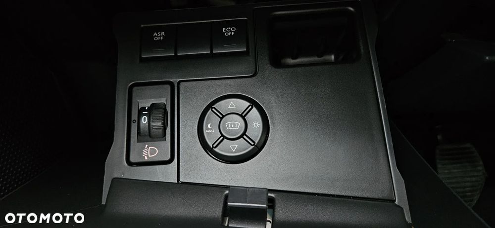 Peugeot 508 SW e-HDi 115 Stop&Start Access - 12