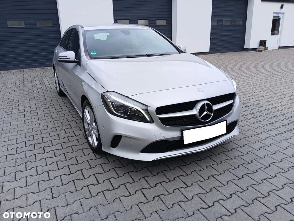 Mercedes-Benz Klasa A 180 (BlueEFFICIENCY) AMG Sport - 2