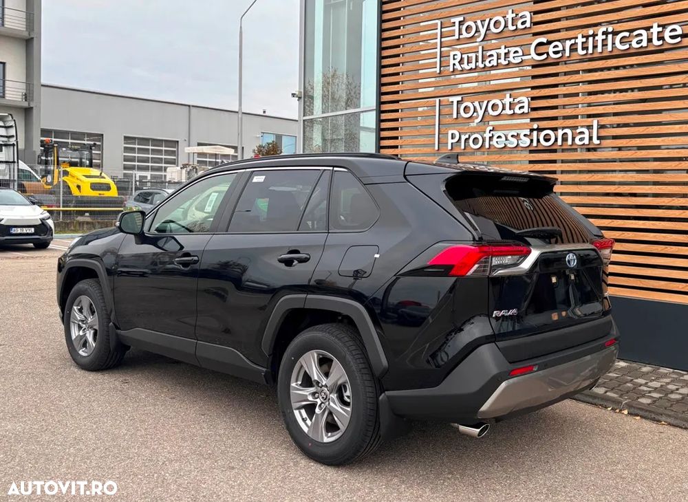 Toyota RAV4 - 4