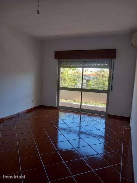 Arrenda-se Apartamento T3 - Grande imagem: 5/8
