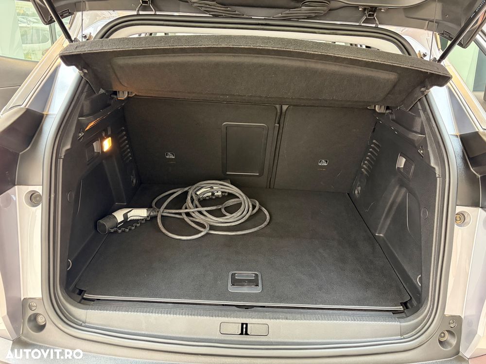 Peugeot 3008 Hybrid4 300 e-EAT8 Allure Pack - 12