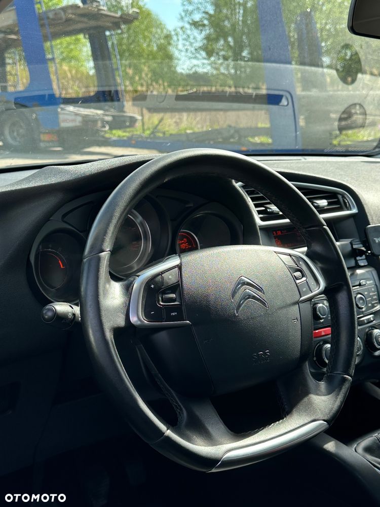 Citroën C4 VTi 95 Attraction - 11