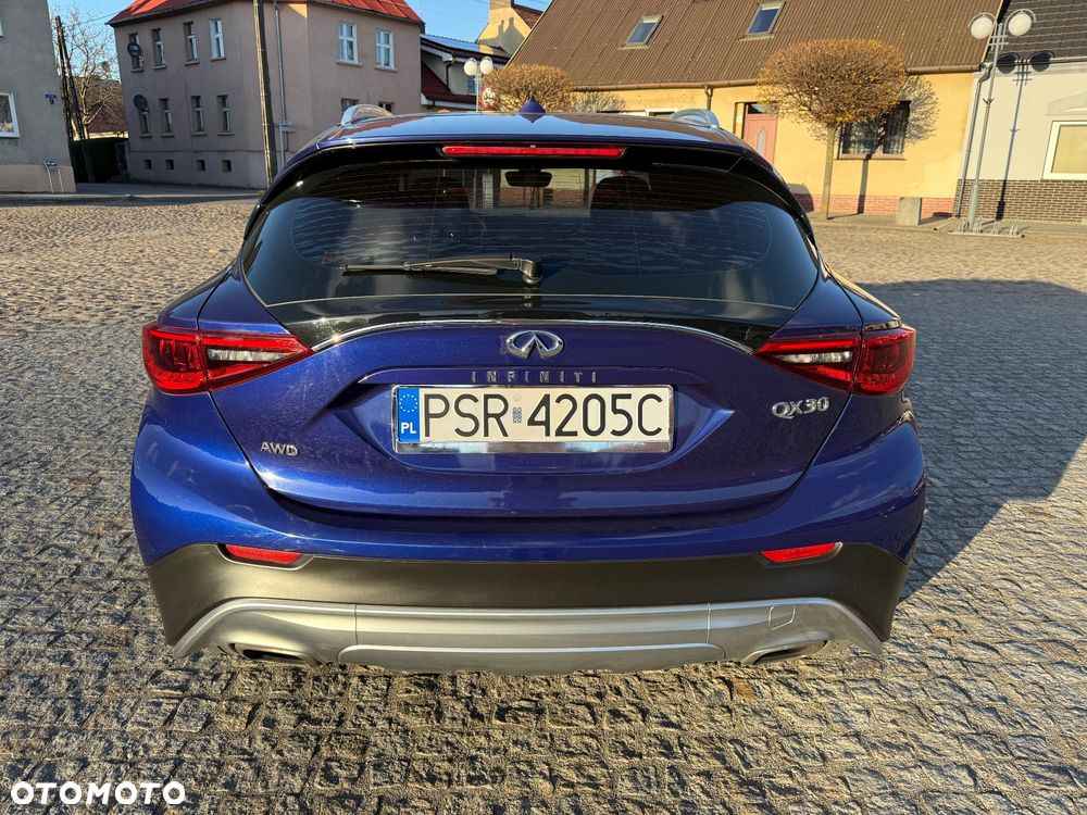 Infiniti QX30 - 4