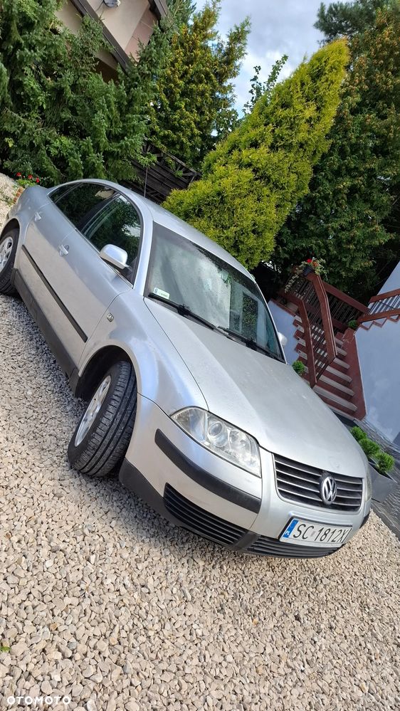 Volkswagen Passat 1.6 Comfortline - 28
