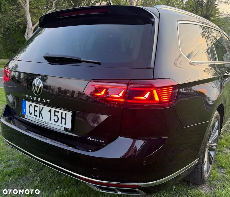 Volkswagen Passat 2.0 TDI SCR DSG 4Motion Elegance - 12