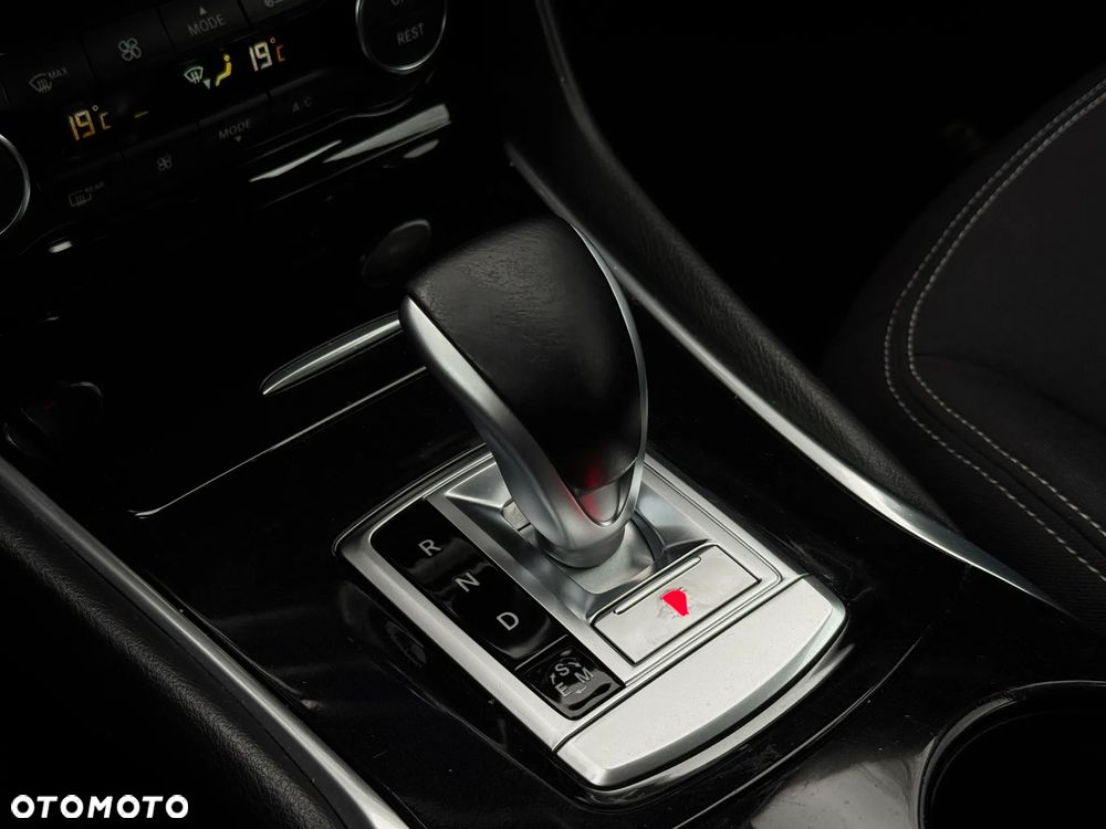 Infiniti Q30 2.2d Sport AWD 7DCT - 36