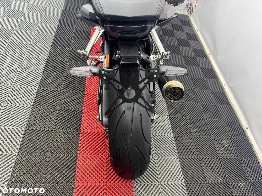 Honda CB - 20