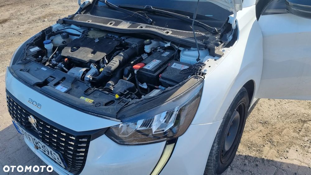 Peugeot 208 - 36