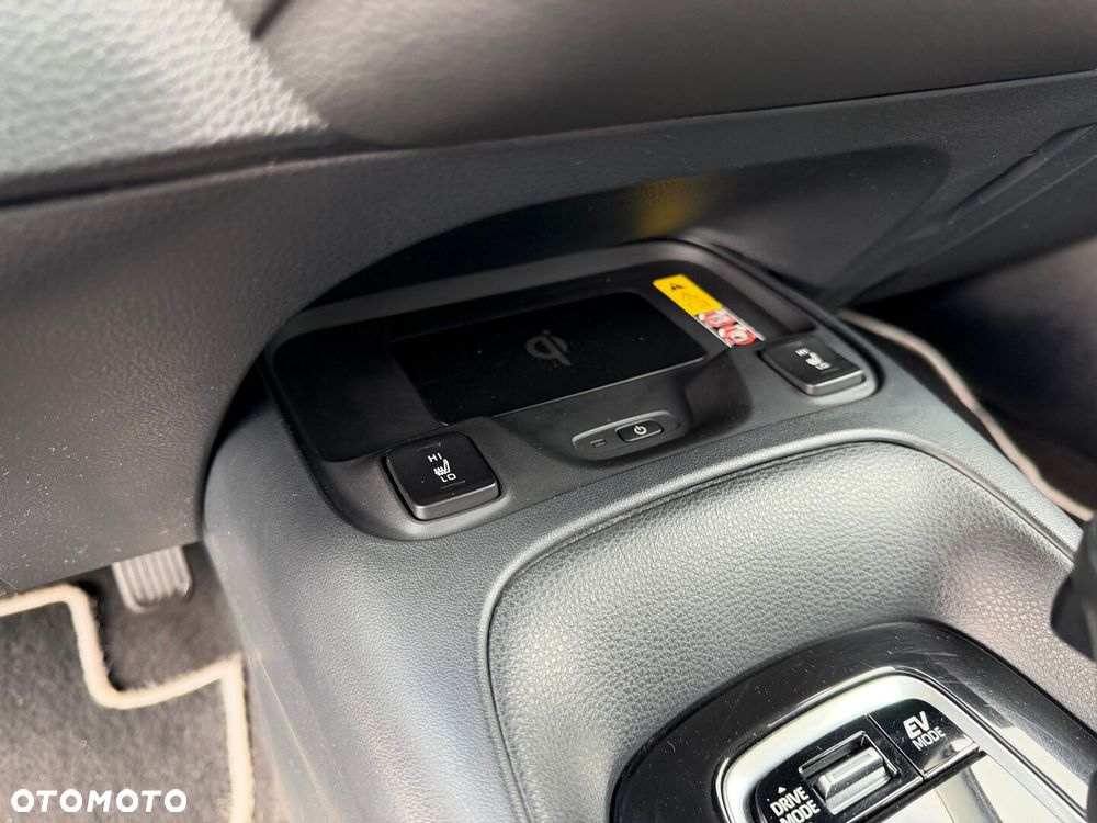 Toyota Corolla 1.8 Hybrid Comfort - 16