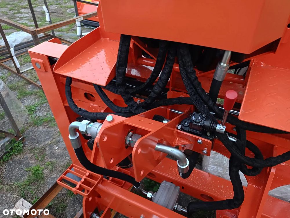 Koparka do ciągnika z własną pompą hydrauliczną BHMS225 + przesuw Mikrus Troll GEOGRASS Raty Transport - 6