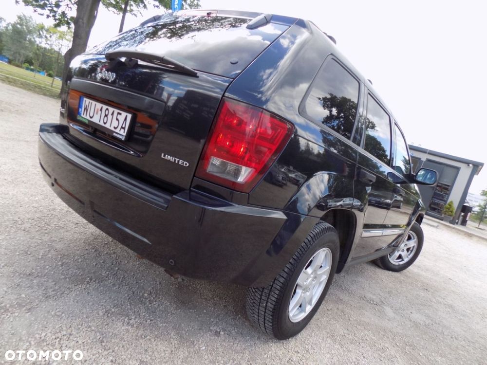 Jeep Grand Cherokee - 22