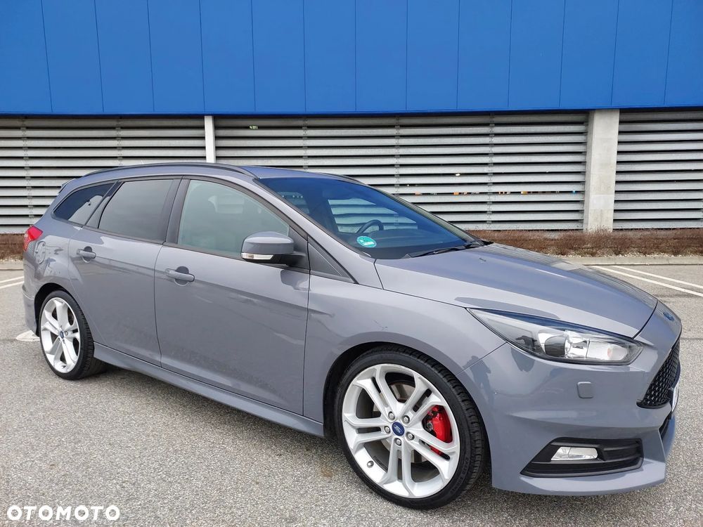 Ford Focus 2.0 TDCi ST - 10