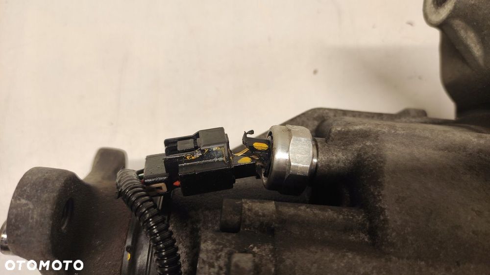 HYUNDAI TUCSON II 2.0 CRDI 4x4 TYLNY MOST DYFER 15-21 TL-TLe - 6