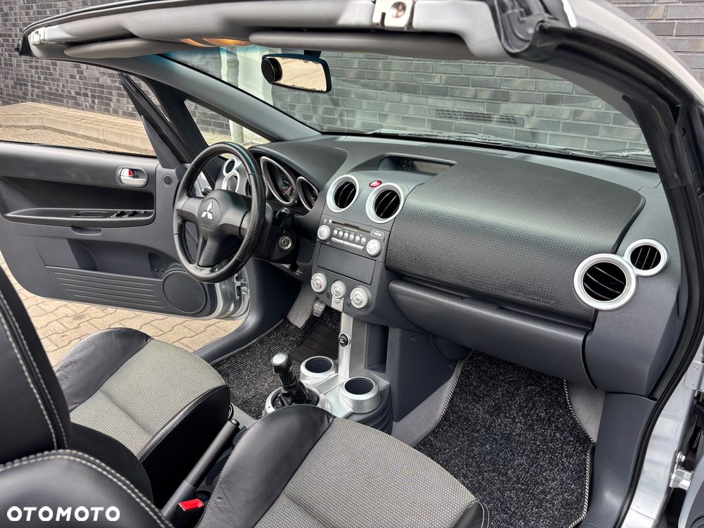 Mitsubishi Colt 1.5 Invite - 26