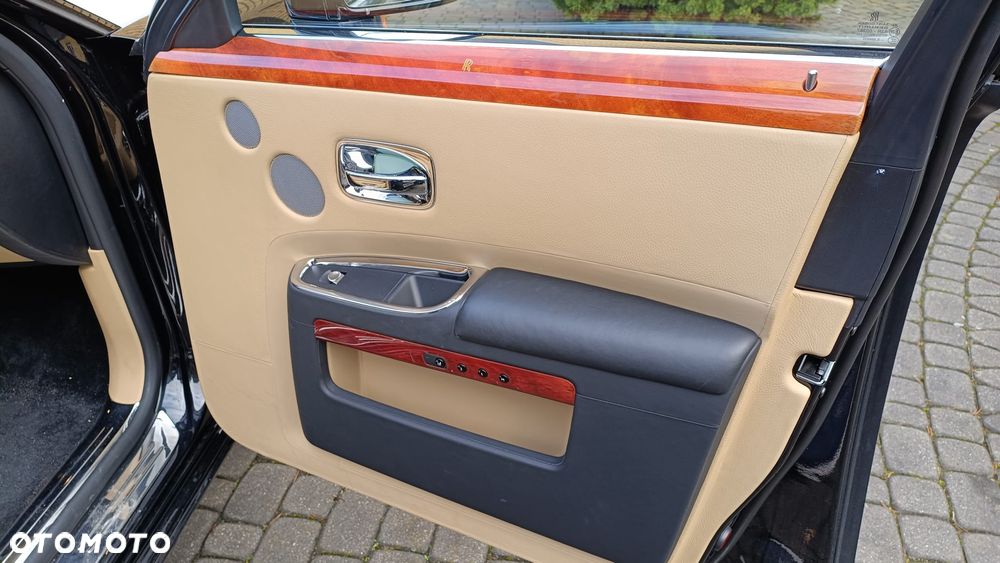 Rolls-Royce Ghost - 26