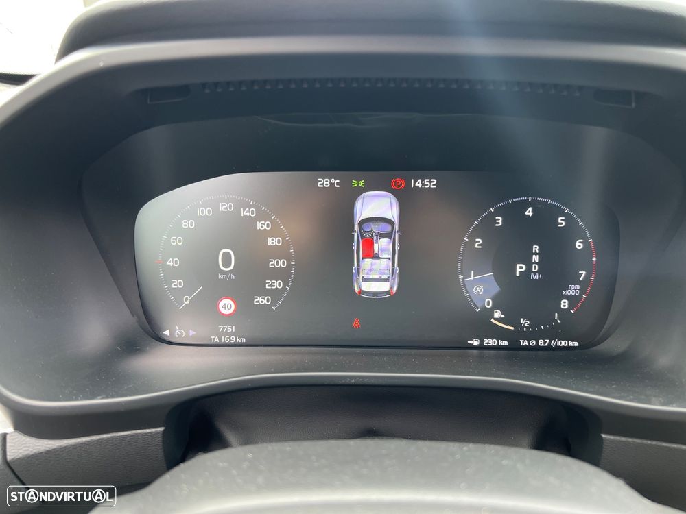 Volvo XC 40 1.5 T2 Plus Bright Auto - 11