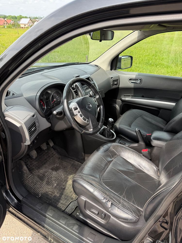 Nissan X-Trail 2.0 dCi 4x4 DPF Platinum - 14