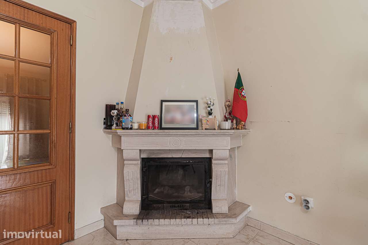 Apartamento num Primeiro Andar na Quinta do Conde - Grande imagem: 5/27