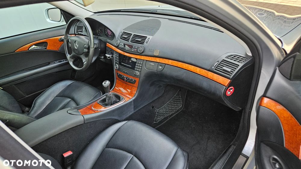 Mercedes-Benz Klasa E 200 Kompressor Elegance - 13