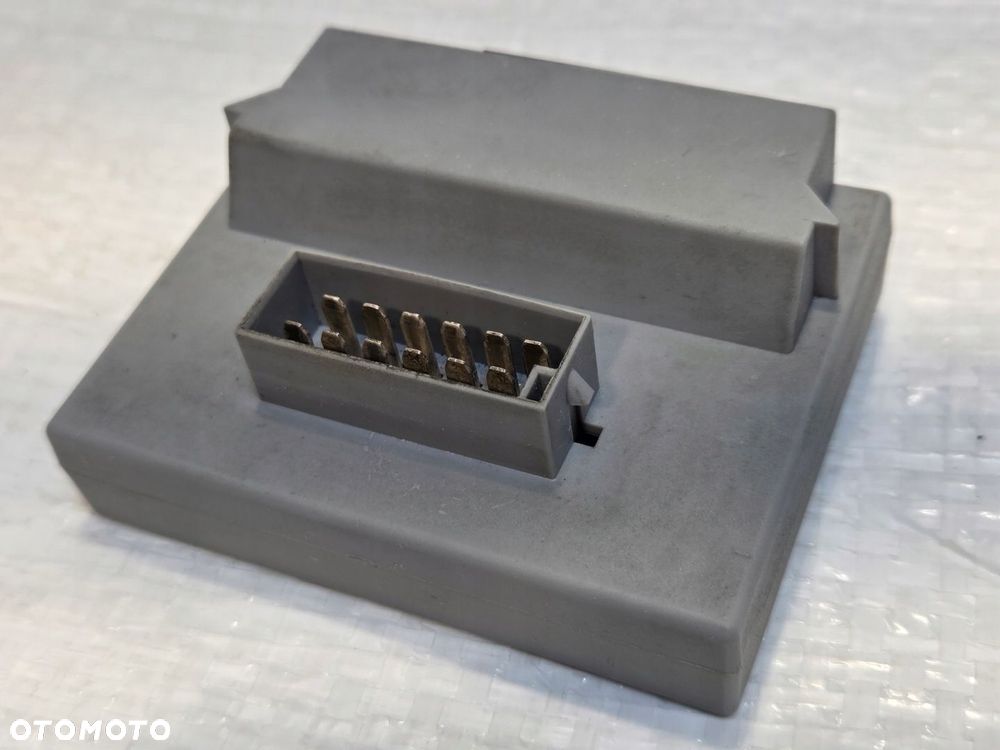 OPEL ASTRA H III MODUŁ STEROWNIK HAKA UN-17 - 3