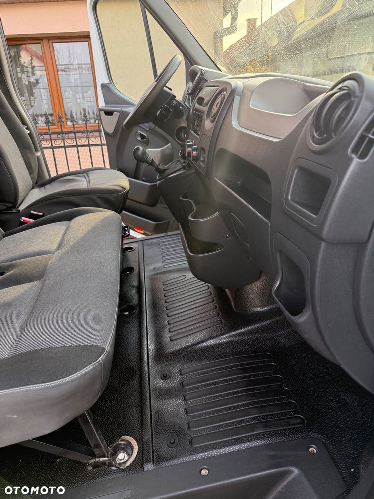 Renault Master - 11