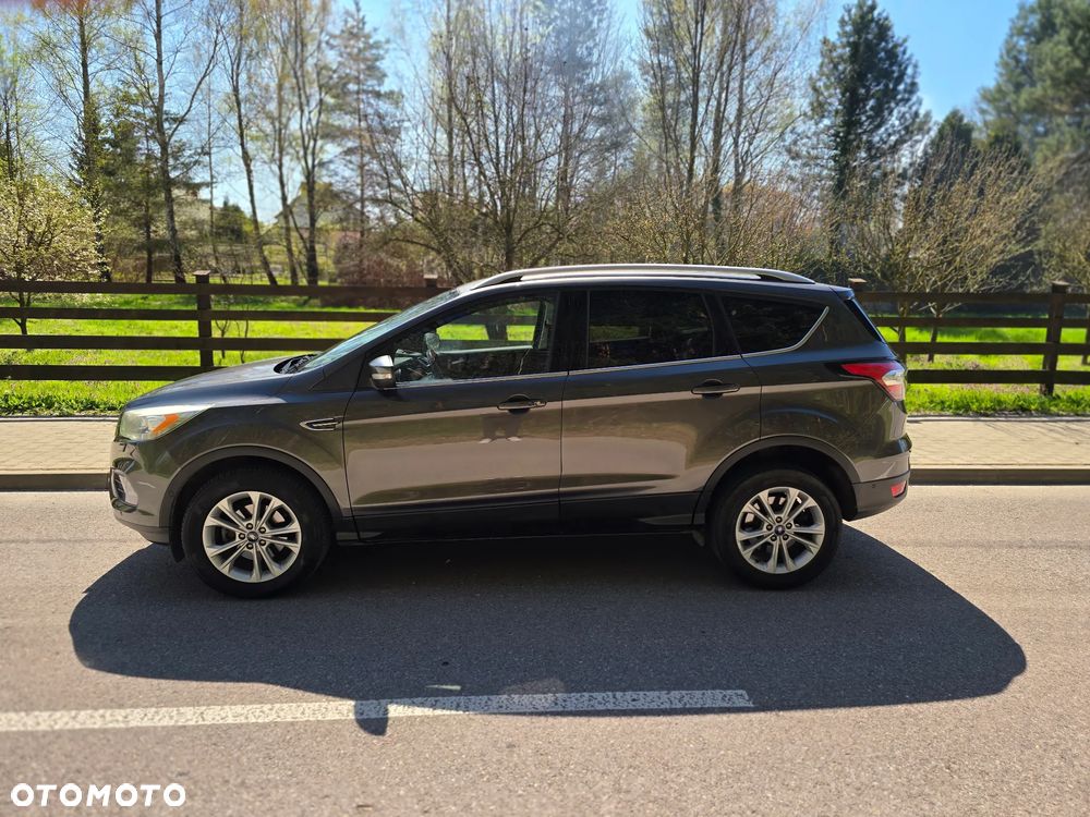 Ford Kuga 1.5 EcoBoost 2x4 Titanium - 18