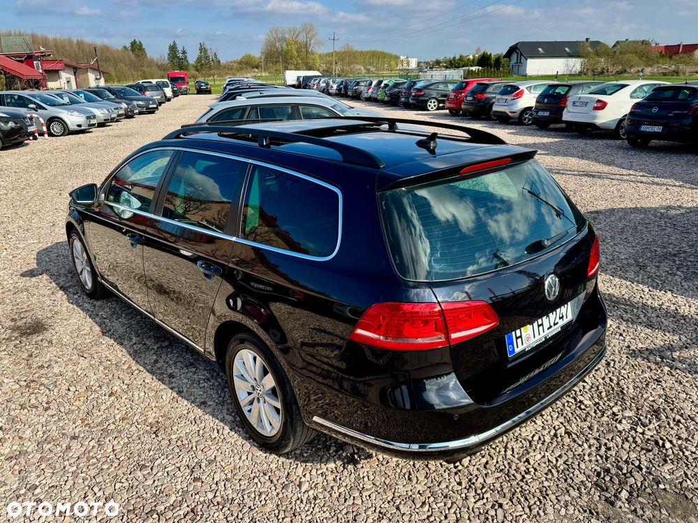 Volkswagen Passat - 4