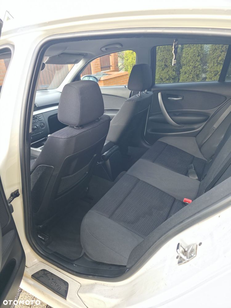 BMW Seria 1 - 27