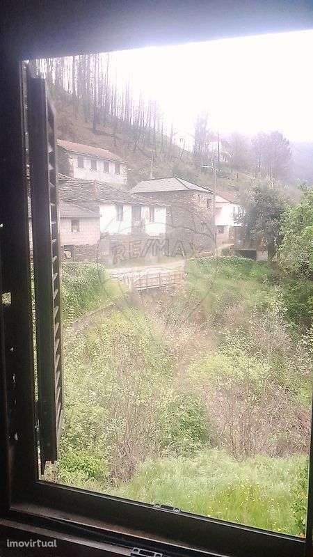 Moradia T1 para venda - Grande imagem: 2/30