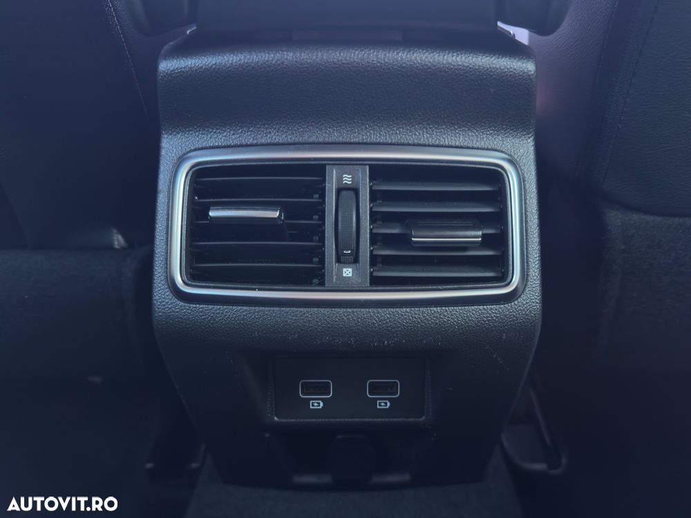 Renault Megane TCE 140 GPF Intens - 9