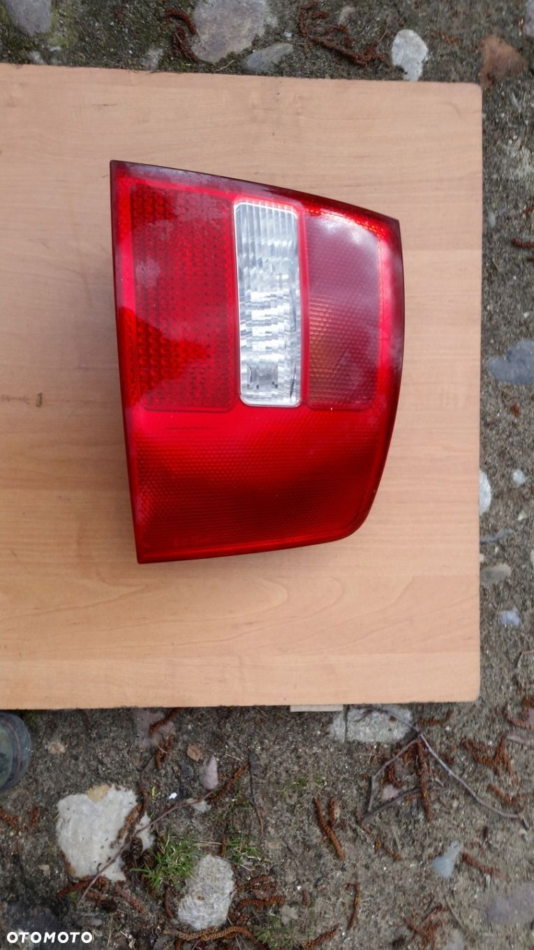 AUDI A6 C5 LIFT TYLNA PRAWA LAMPA KOMBI IGŁA - 1