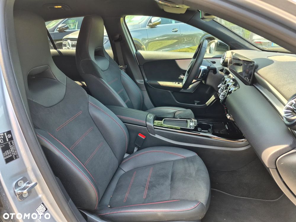 Mercedes-Benz Klasa A 200 AMG Line 7G-DCT - 22