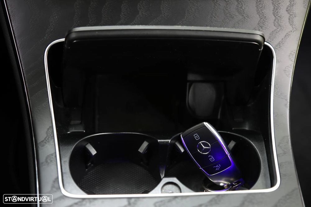 Mercedes-Benz C 300 e Avantgarde - 24